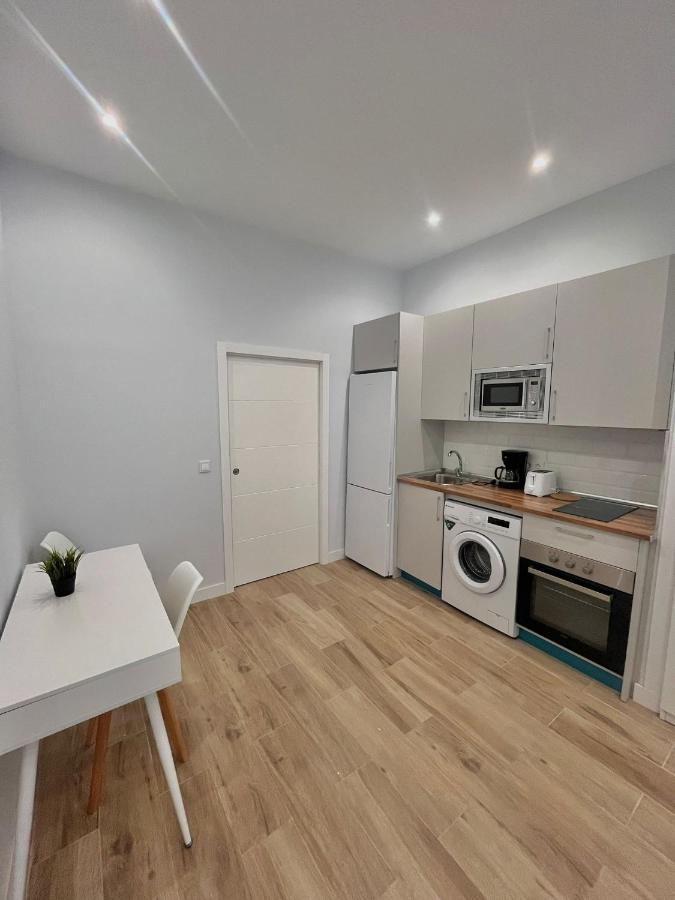 Lofts Ifema Apartment Madrid Bagian luar foto