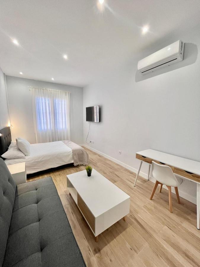 Lofts Ifema Apartment Madrid Bagian luar foto