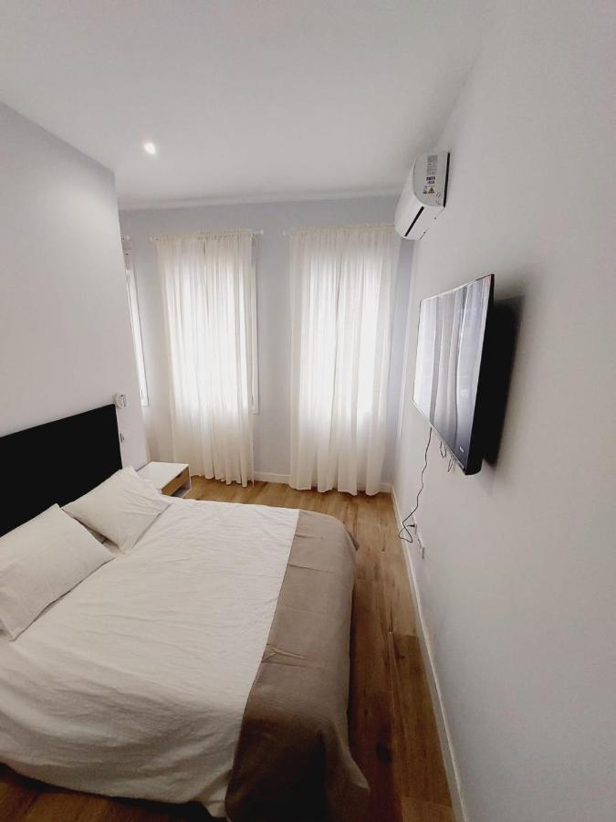 Lofts Ifema Apartment Madrid Bagian luar foto