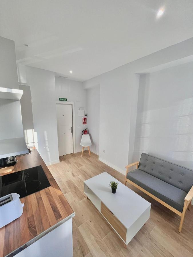 Lofts Ifema Apartment Madrid Bagian luar foto