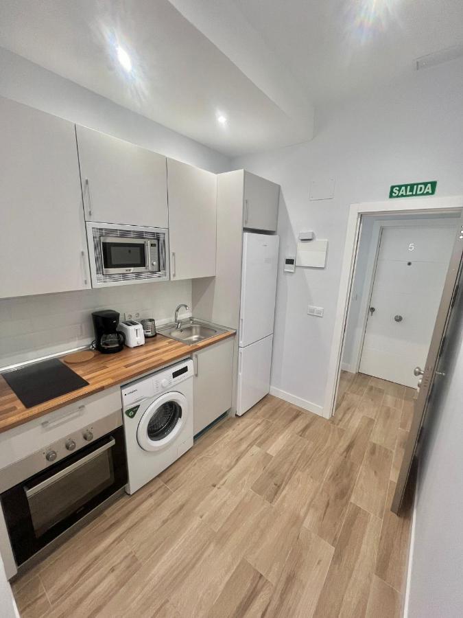 Lofts Ifema Apartment Madrid Bagian luar foto